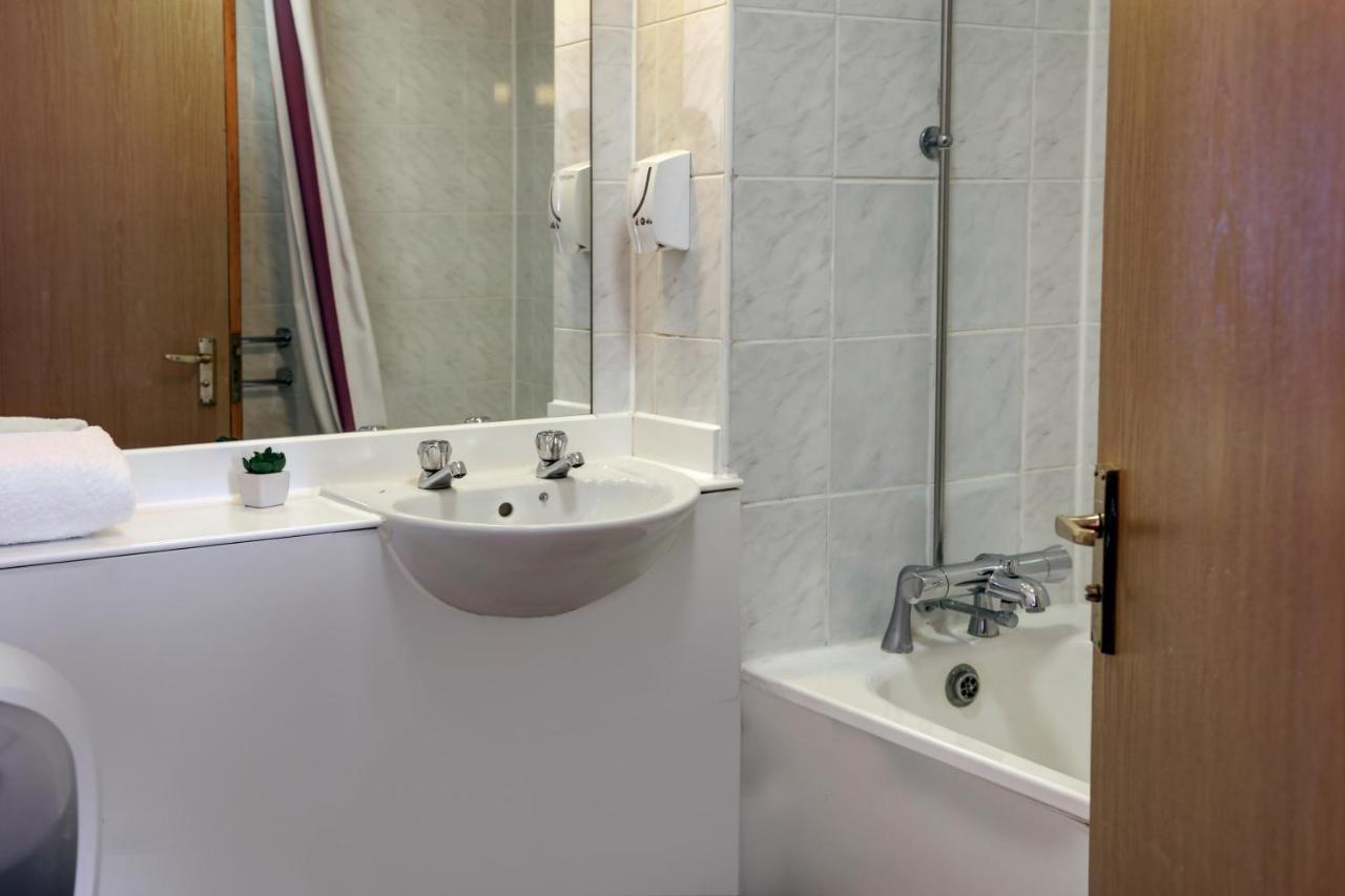 Plaza Chorley; Sure Hotel Collection By Best Western Chorley  Ngoại thất bức ảnh